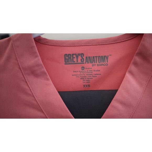 Grey’s Anatomy & Cherokee Womens Sz XXS Pink 3-Pocket Top & Gray Scrub Pants Set - Picture 15 of 15
